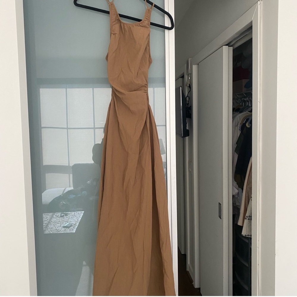 H&M GATHERED CUT-OUT DRESS - Picture 4 of 4
